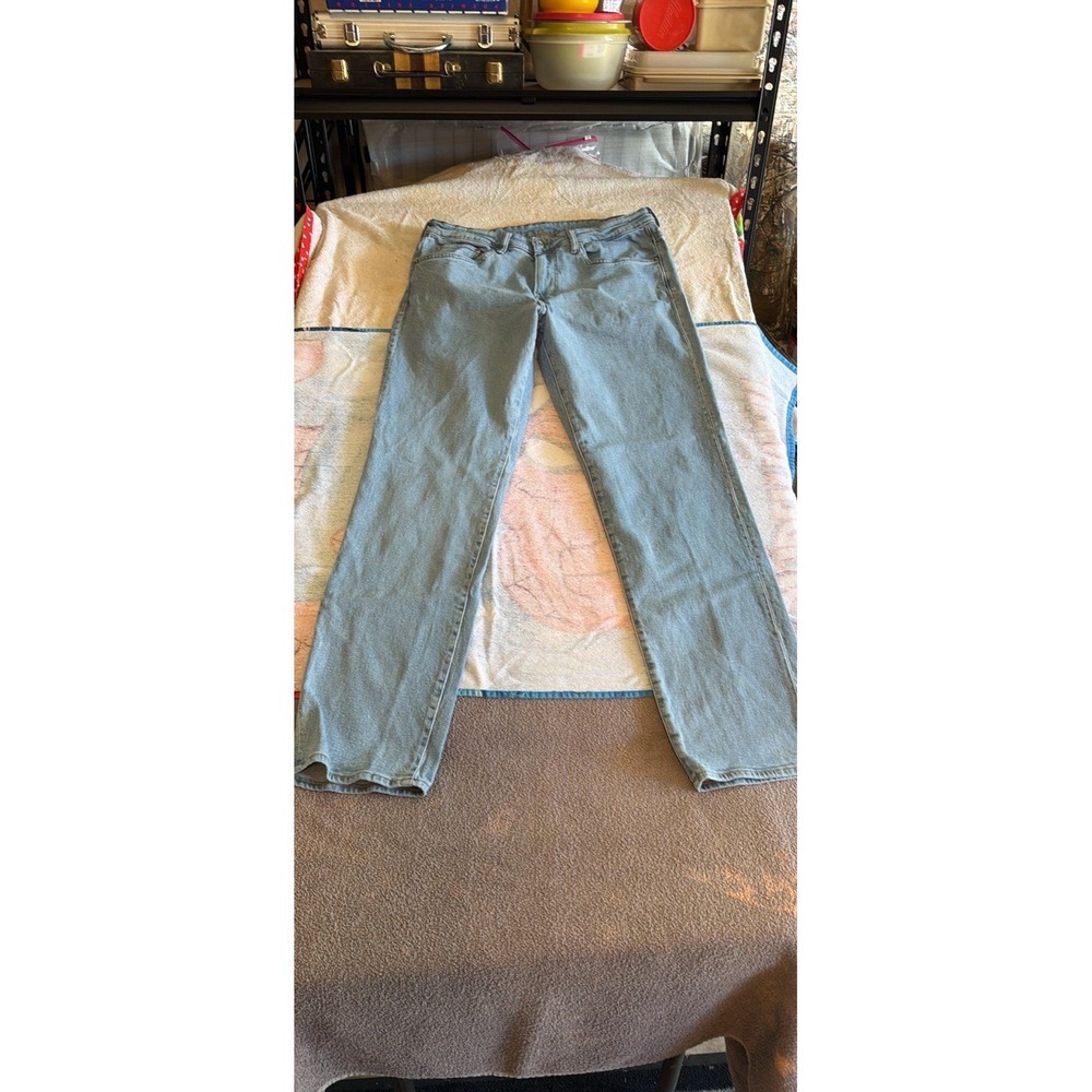 H&M Men's Regular Fit Straight Leg Light Wash Blue Denim Jeans 5-Pocket 33x34 #1